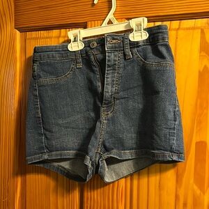 Women’s blue shorts size 6/28R by Wild Fable